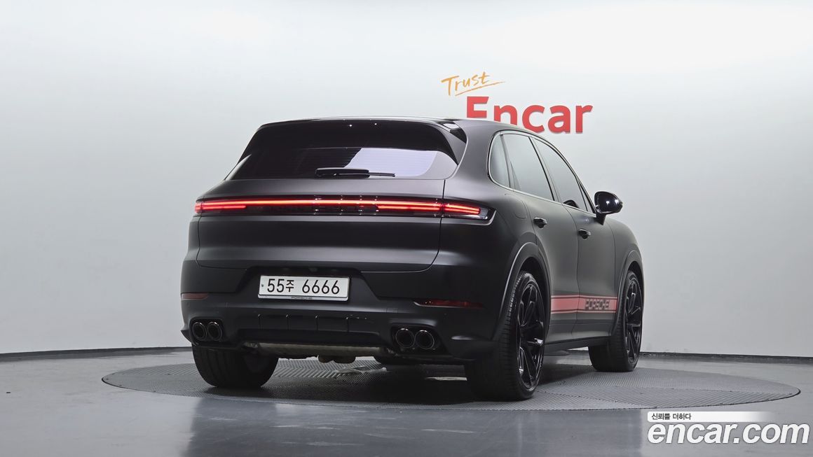 Porsche Cayenne 2024