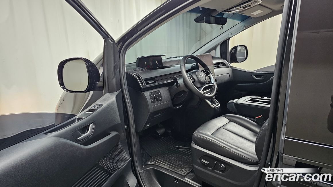Hyundai Staria 2024