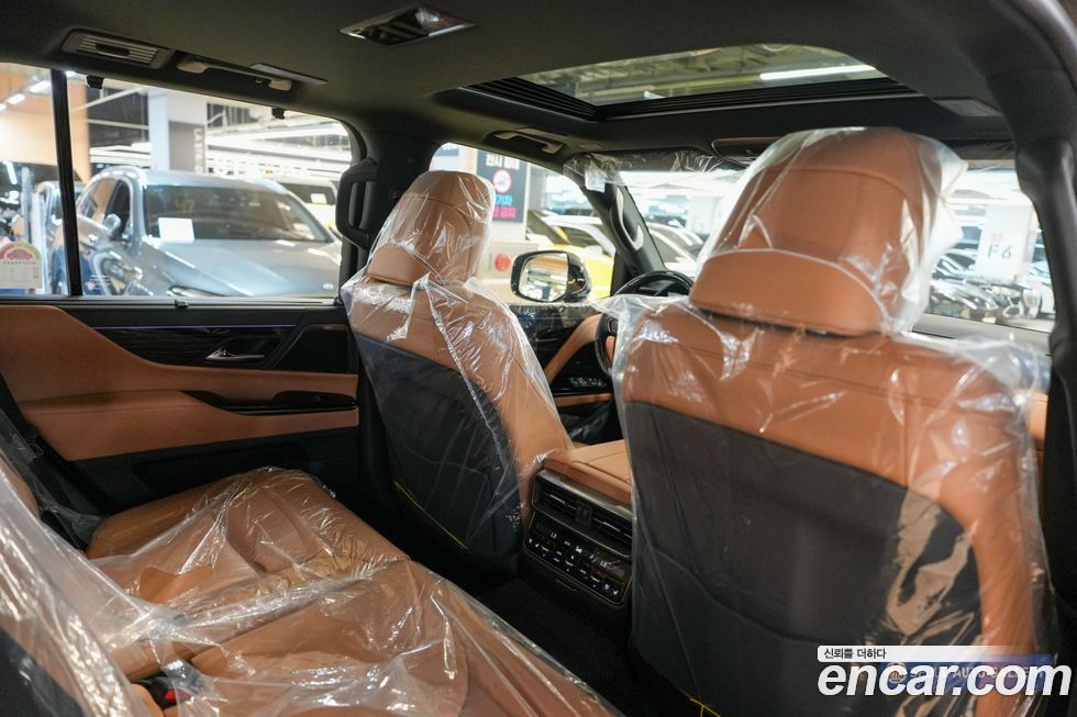 Lexus LX 2025