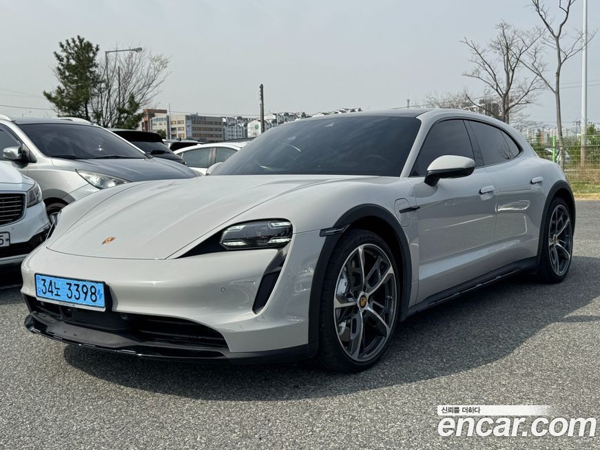 Porsche Taycan 2024