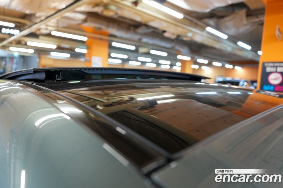 Mercedes-Benz E-Class 2025