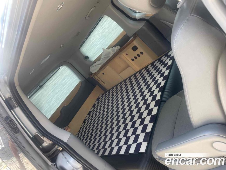 Hyundai Starex 2011