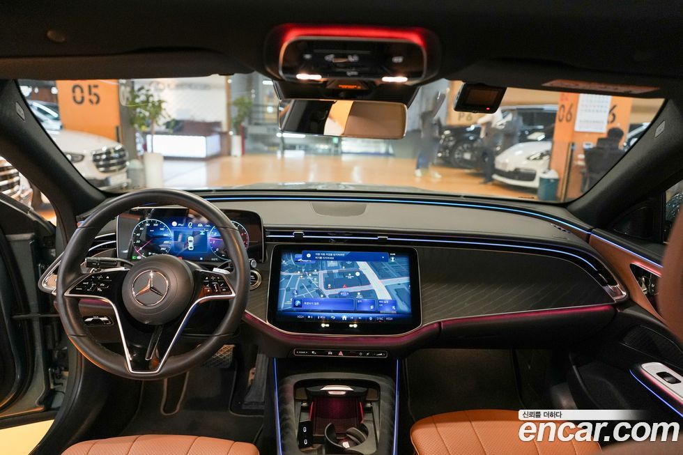 Mercedes-Benz E-Class 2025