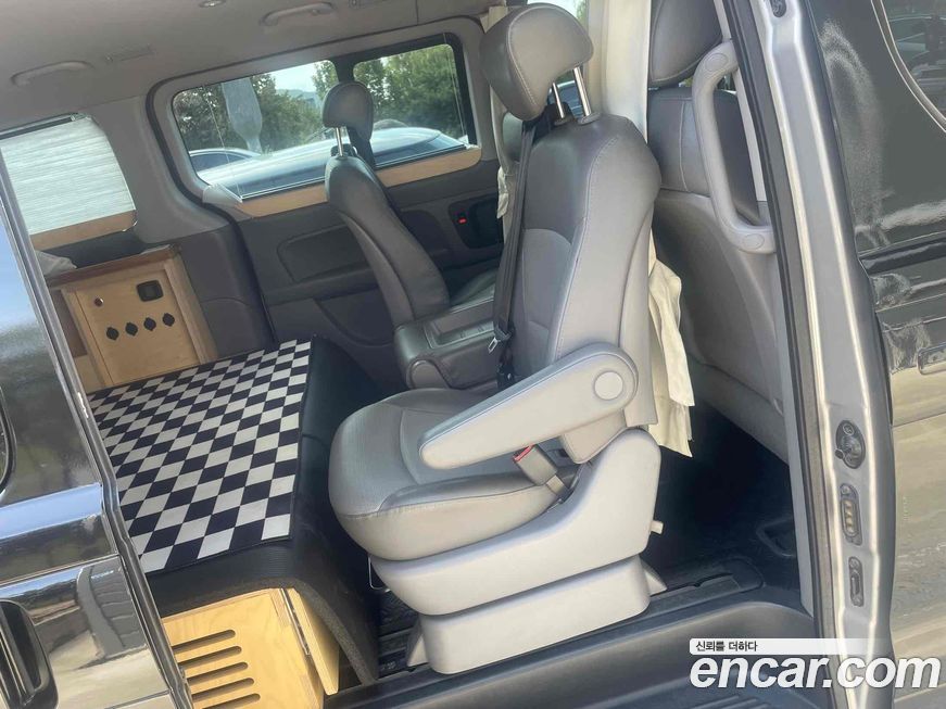 Hyundai Starex 2011