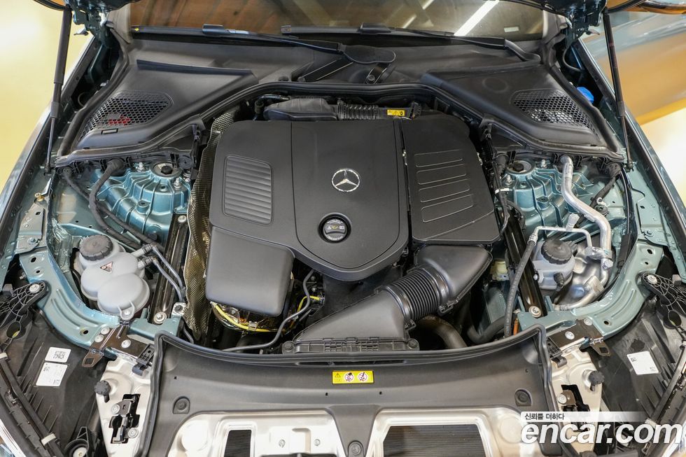 Mercedes-Benz E-Class 2025