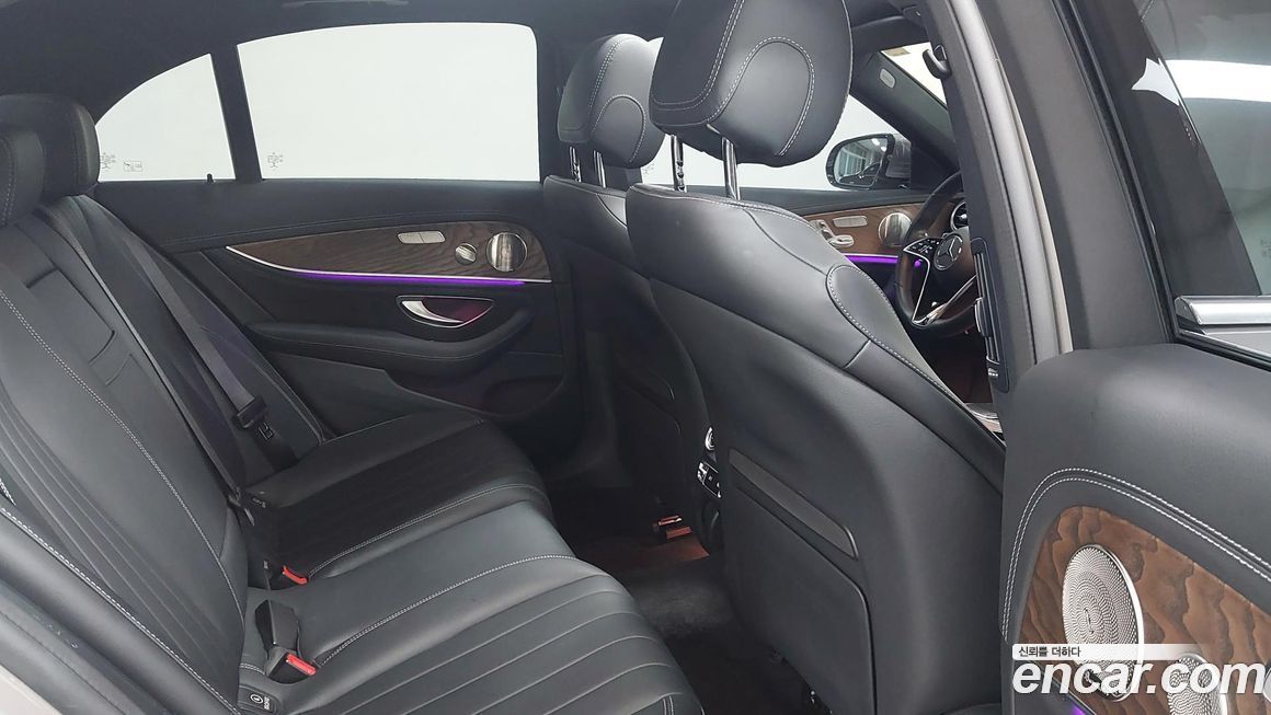 Mercedes-Benz E-Class 2023