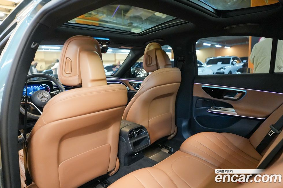 Mercedes-Benz E-Class 2025