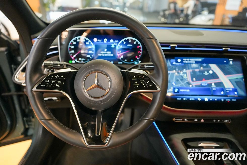 Mercedes-Benz E-Class 2025