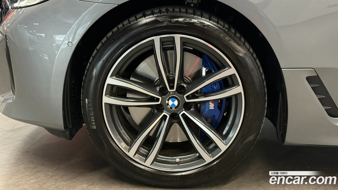 BMW Gran Turismo 2023