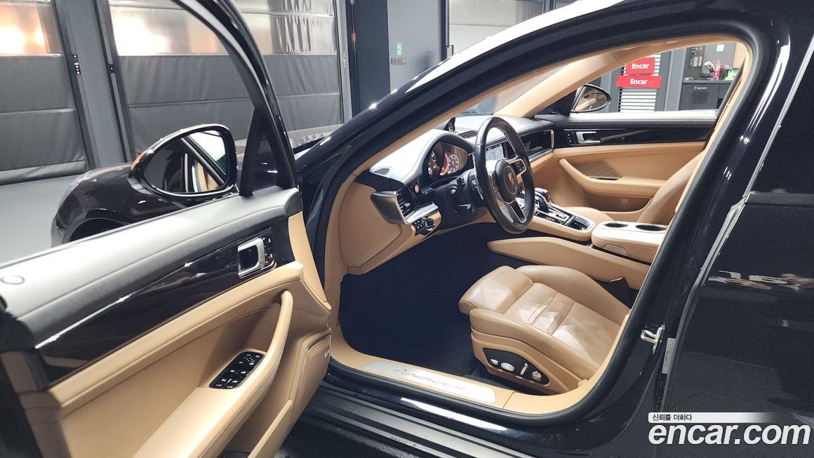 Porsche Panamera 2020