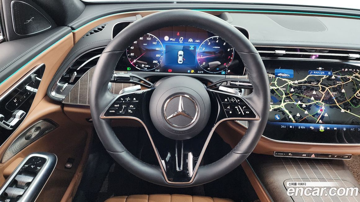 Mercedes-Benz E-Class 2024