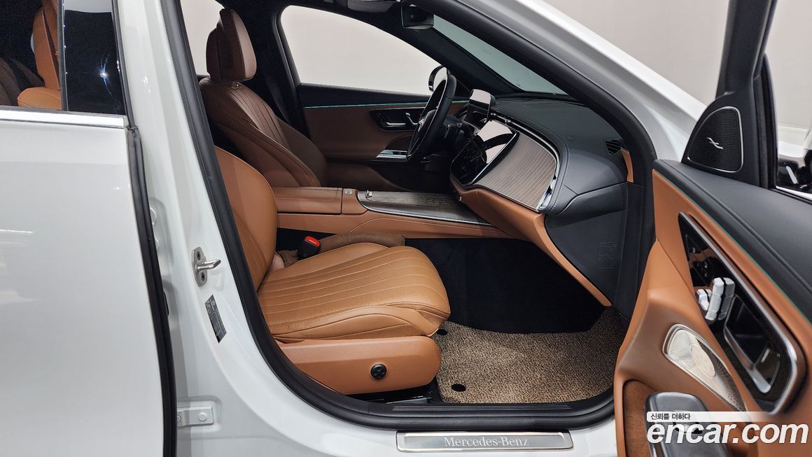 Mercedes-Benz E-Class 2024