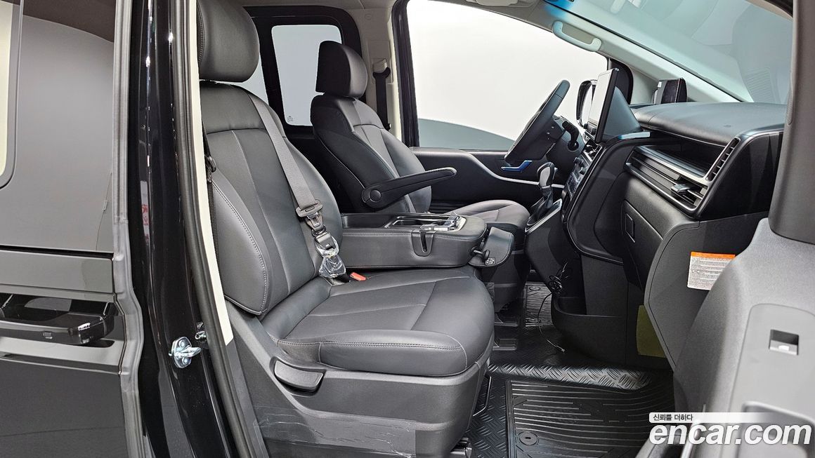 Hyundai Staria 2026