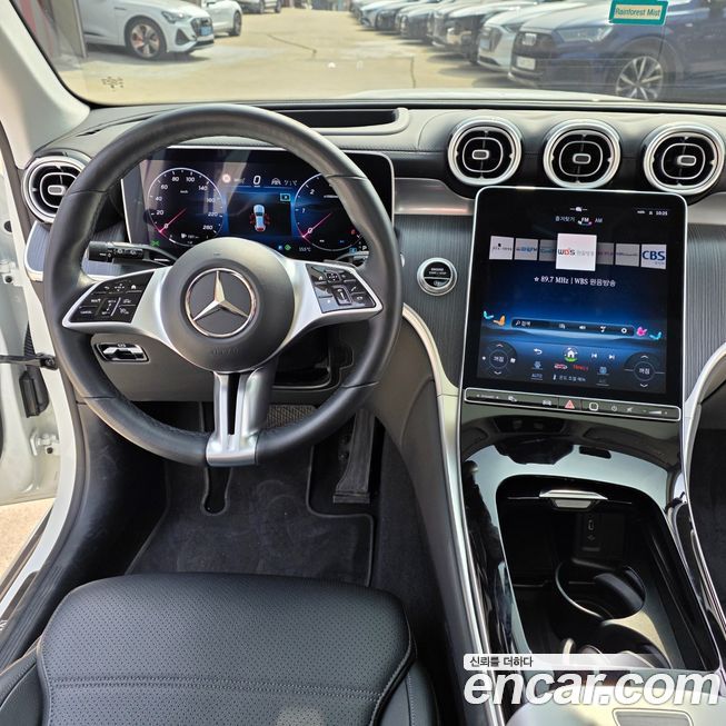 Mercedes-Benz GLC-Class 2023