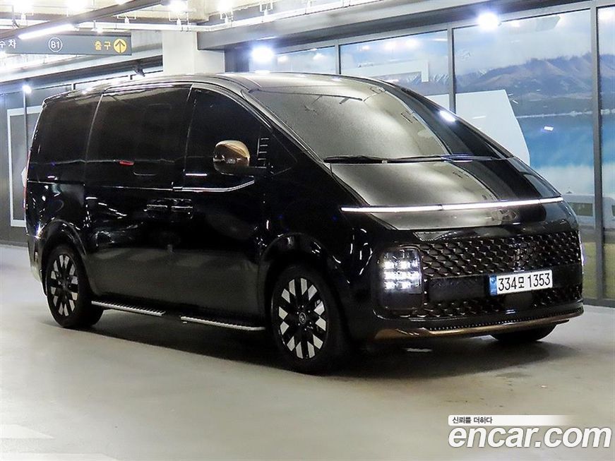 Hyundai Staria 2025