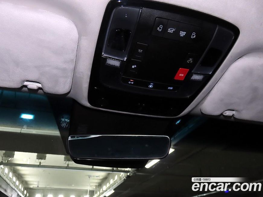 Hyundai Staria 2025