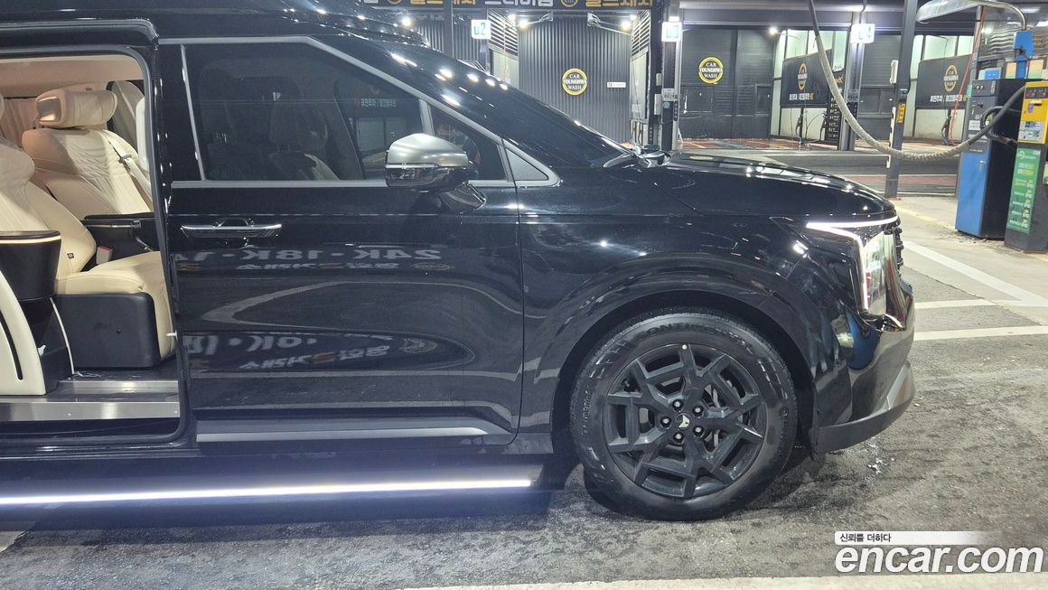 Kia Canival 2025