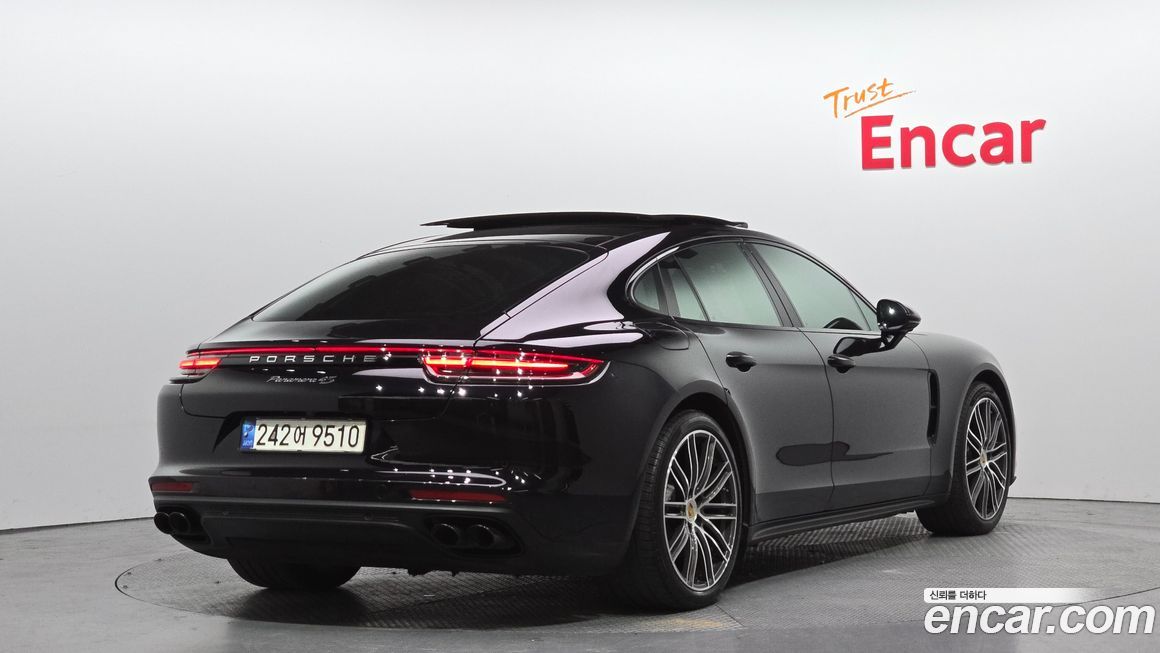 Porsche Panamera 2018