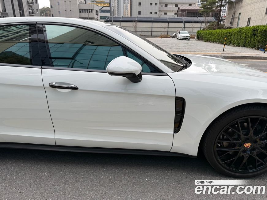 Porsche Panamera 2020