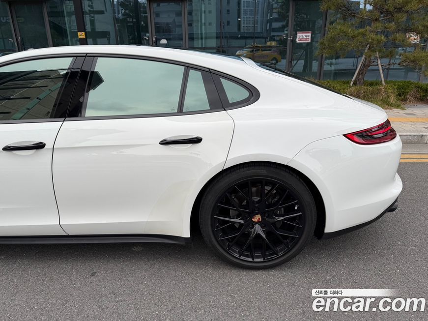 Porsche Panamera 2020
