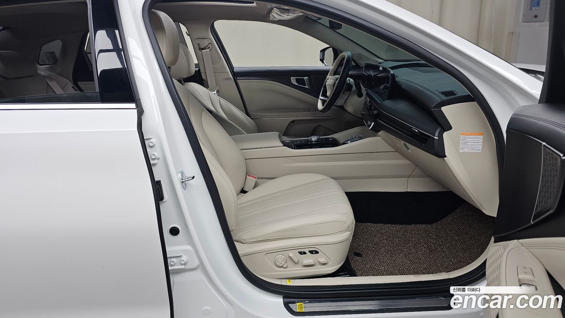Kia K8 2025