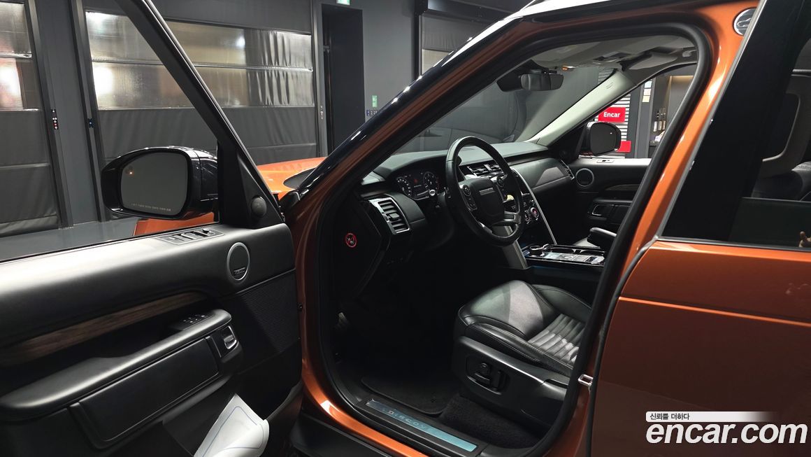 Land Rover Discovery 2018