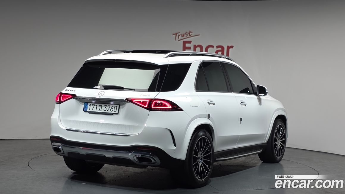 Mercedes-Benz GLE-Class 2023