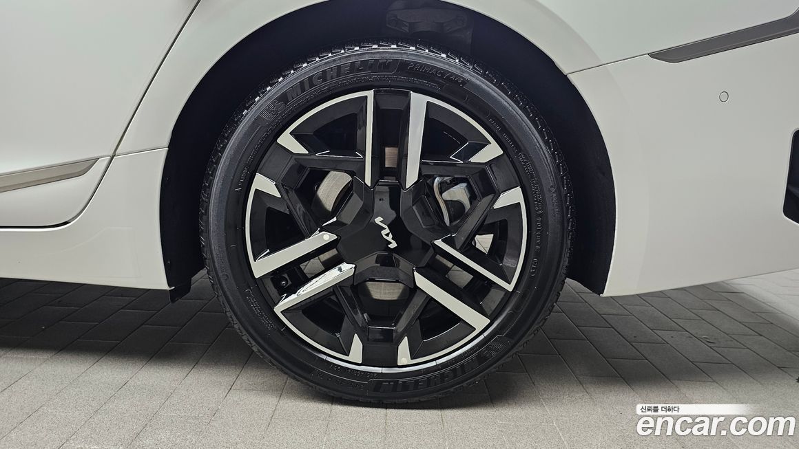 Kia K8 2025