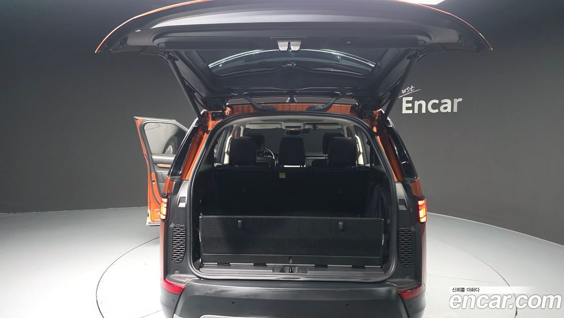Land Rover Discovery 2018