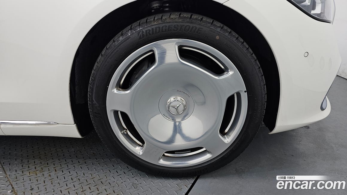 Mercedes-Benz S-Class 2022