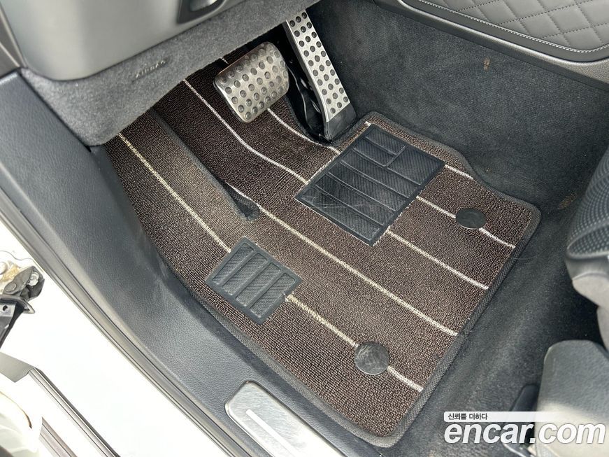 Mercedes-Benz G-Class 2021