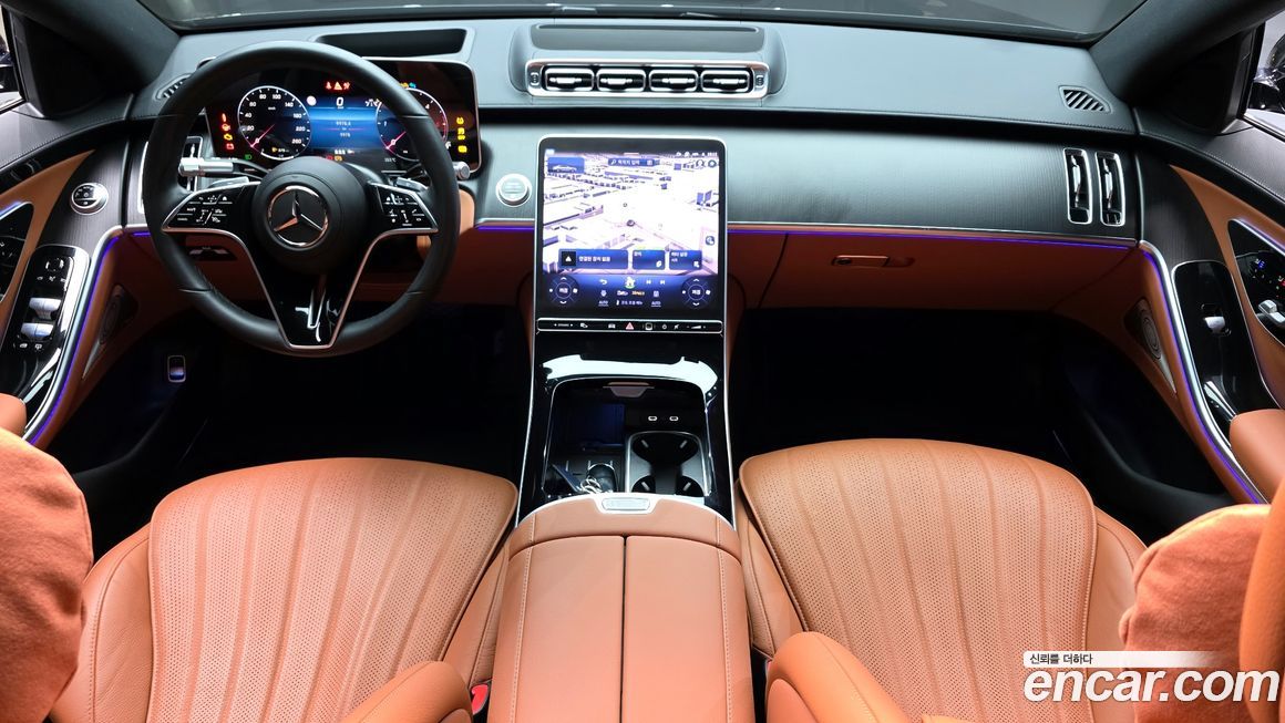 Mercedes-Benz S-Class 2025