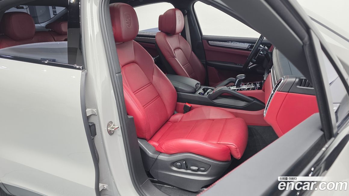 Porsche Cayenne 2023