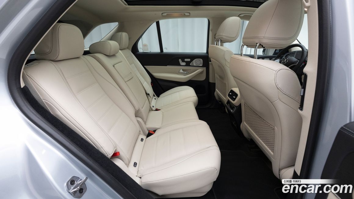 Mercedes-Benz GLE-Class 2025