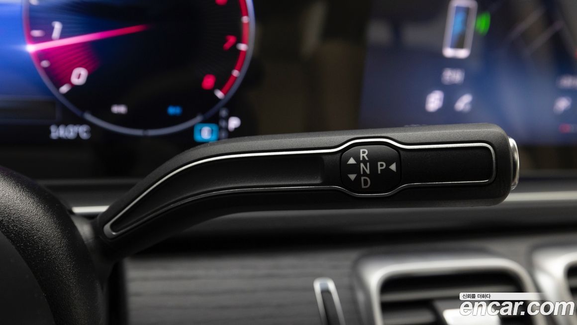 Mercedes-Benz GLE-Class 2025