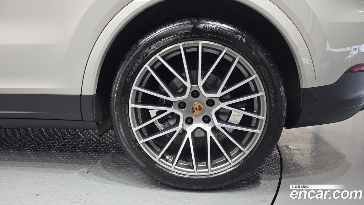 Porsche Cayenne 2023