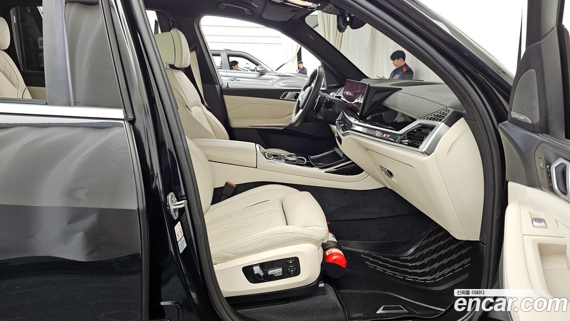 BMW X7 2024