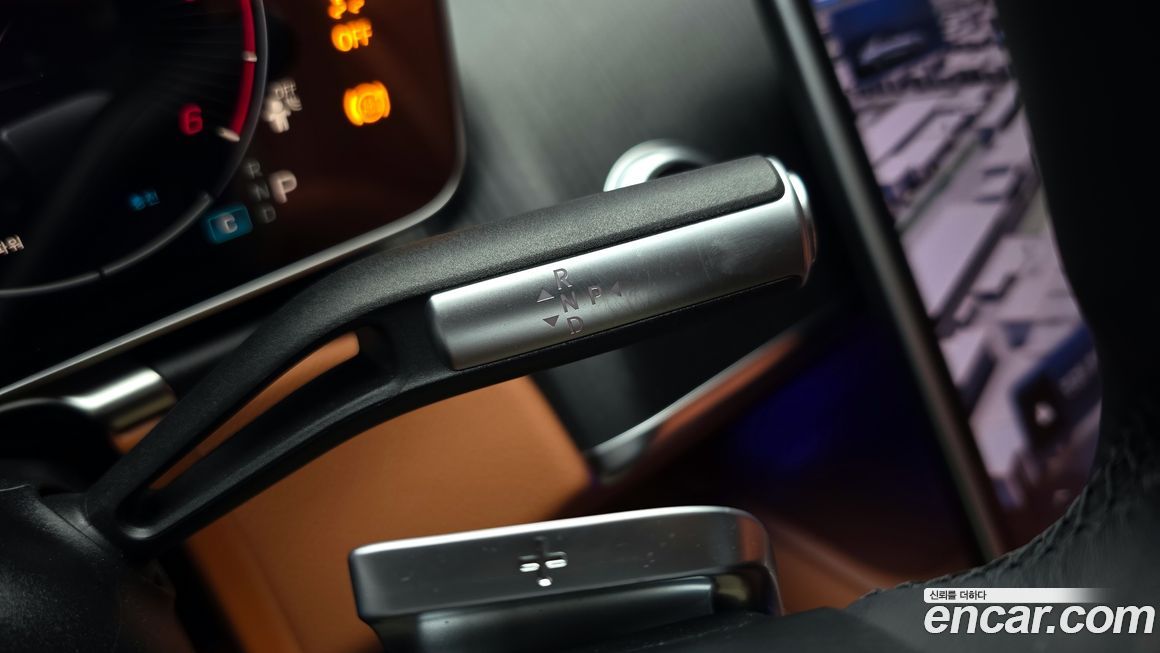 Mercedes-Benz S-Class 2025