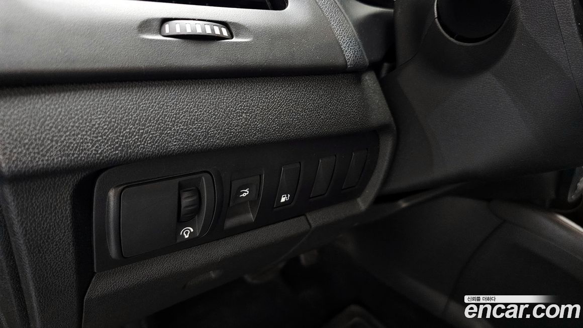 Renault-KoreaSamsung SM3 2011