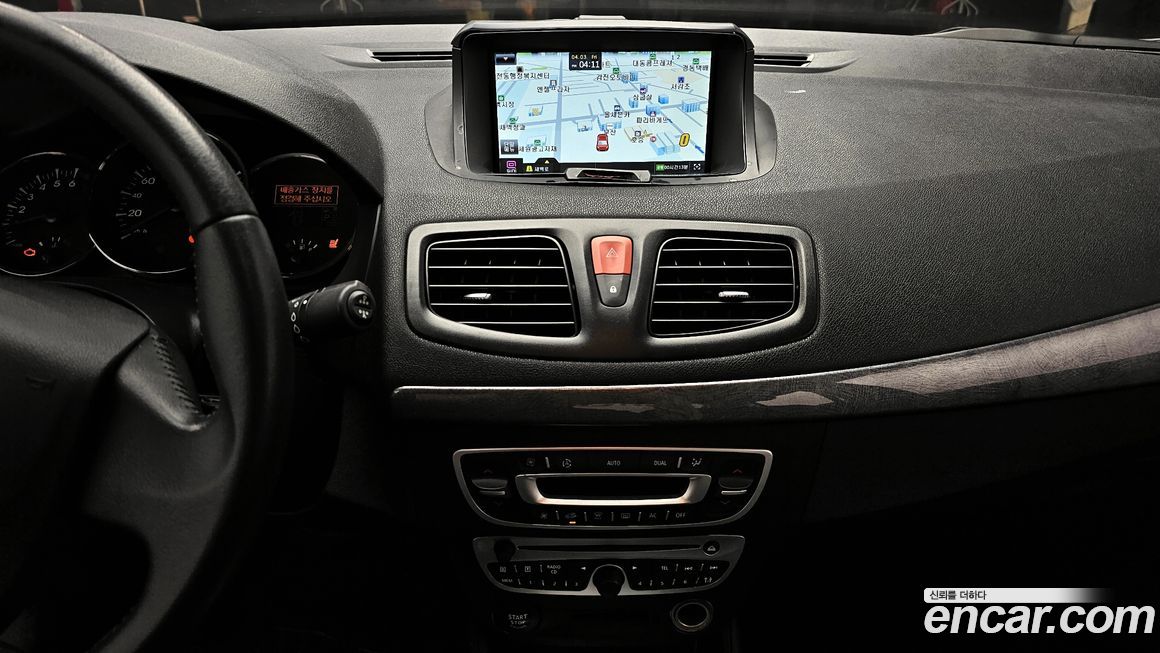 Renault-KoreaSamsung SM3 2011