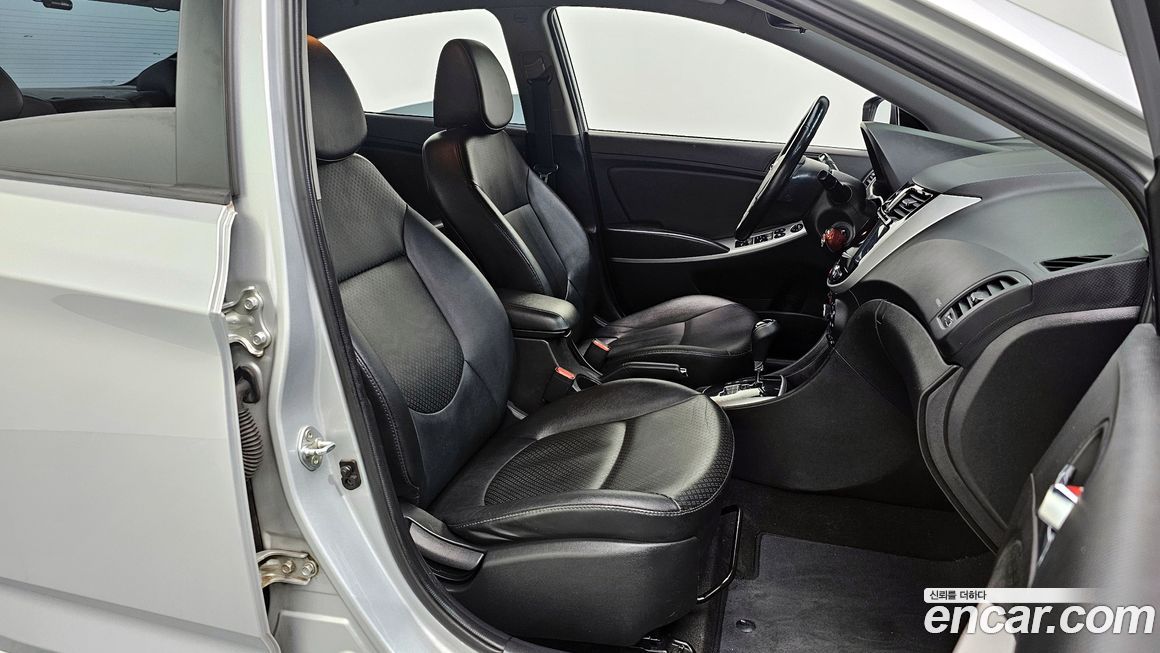 Hyundai Accent 2014