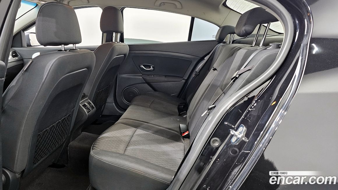 Renault-KoreaSamsung SM3 2011