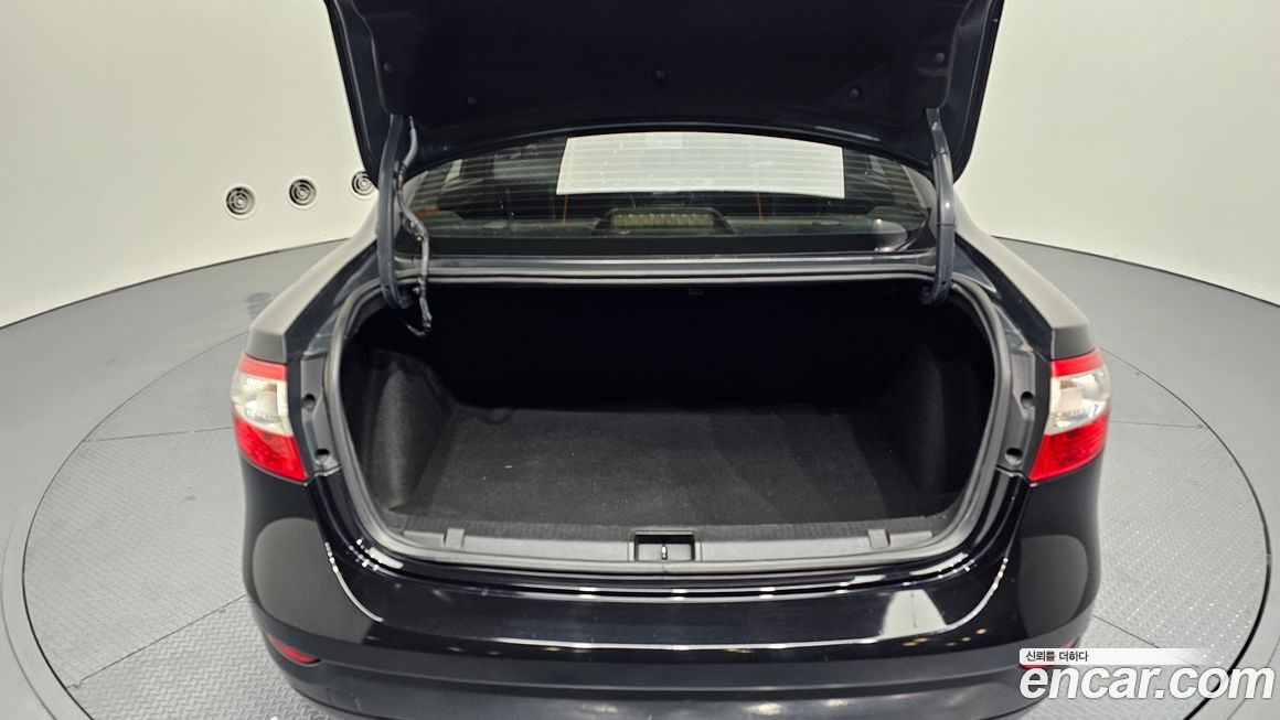 Renault-KoreaSamsung SM3 2011