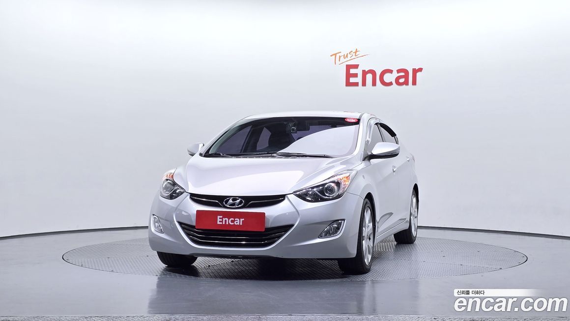 Hyundai AVANTE 2012