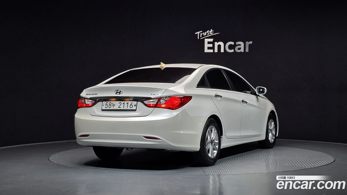 Hyundai Sonata 2011
