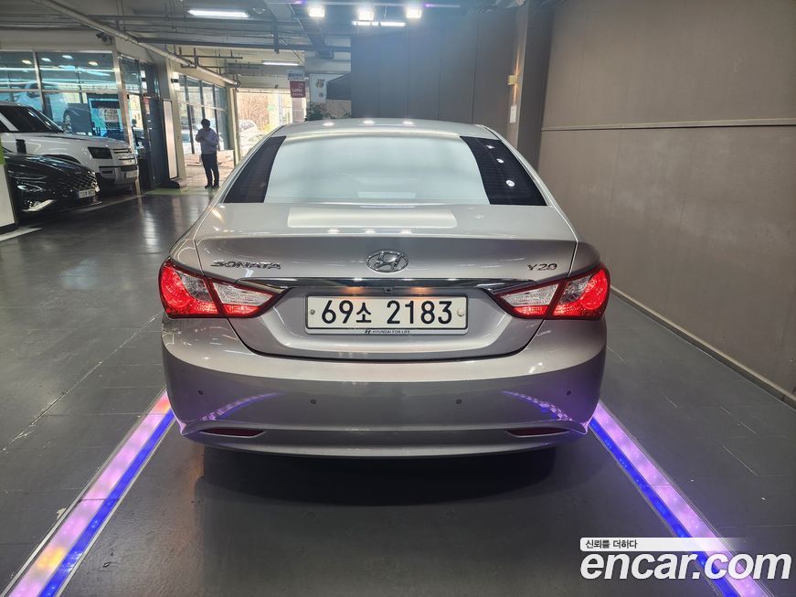 Hyundai Sonata 2010