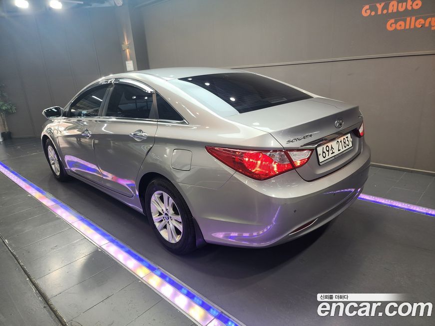 Hyundai Sonata 2010