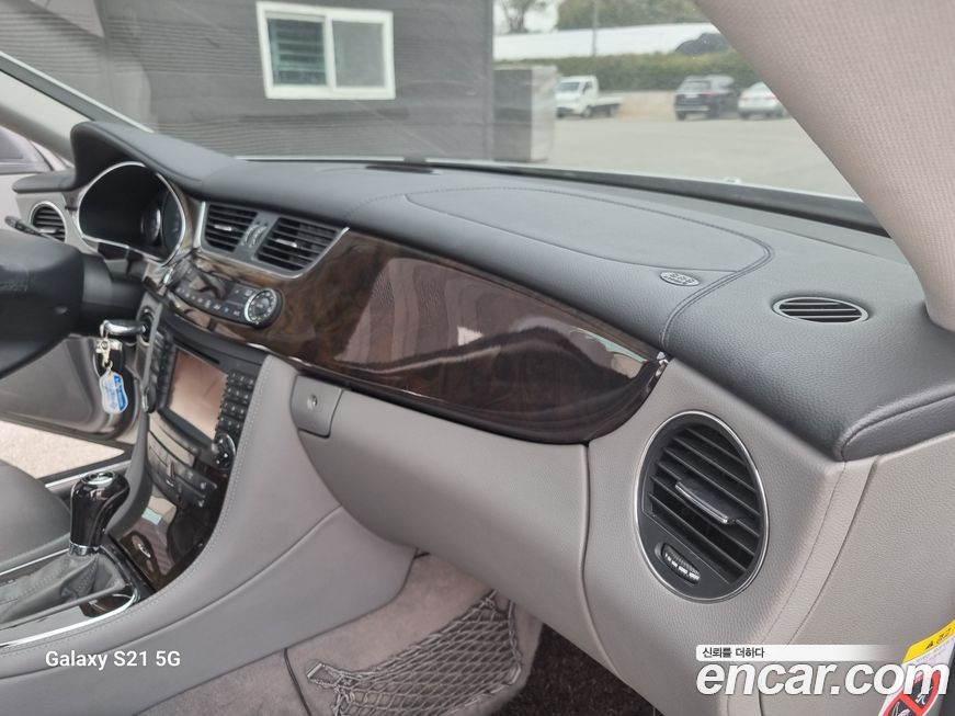 Mercedes-Benz CLS-Class 2005
