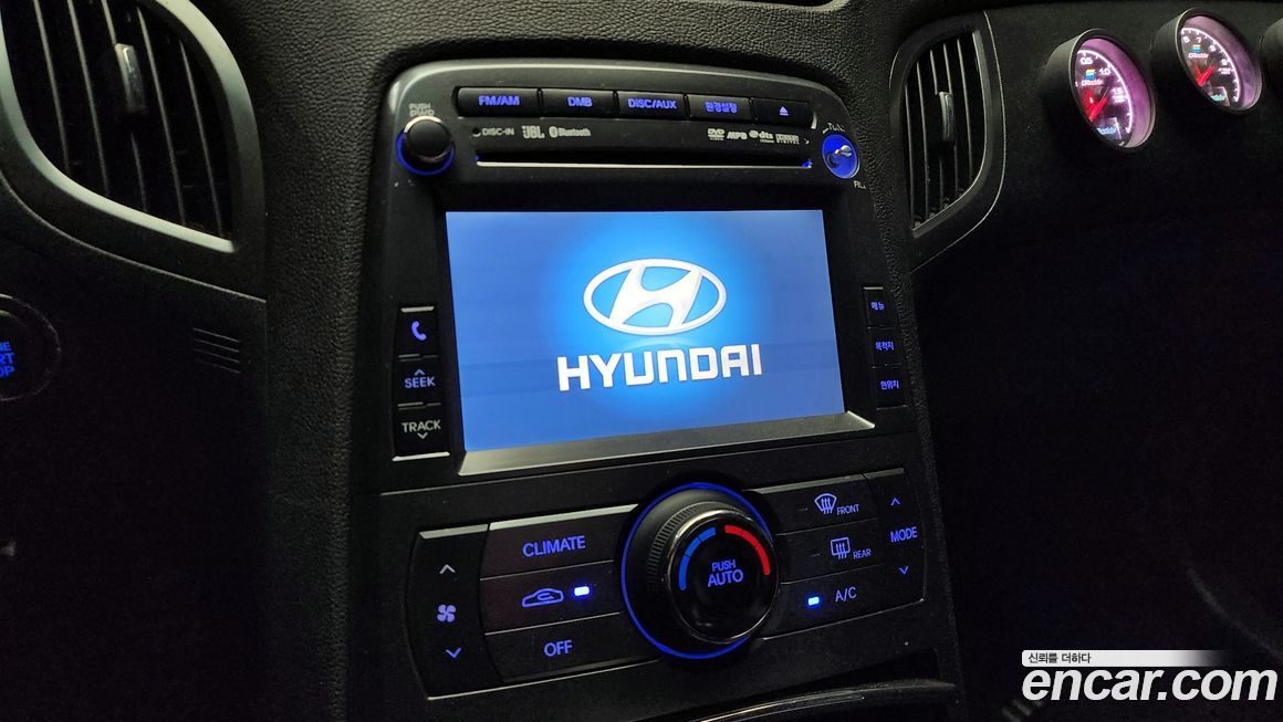 Hyundai Genesis 2011