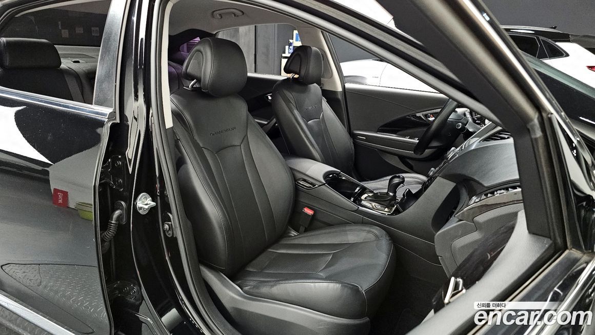 Hyundai Grandeur 2012